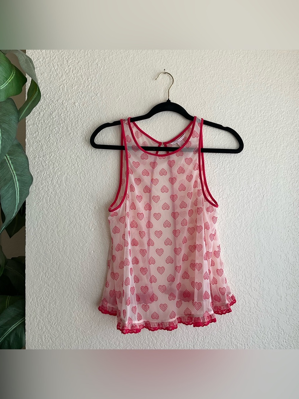 Victoria's Secret pink heart tank top Size S